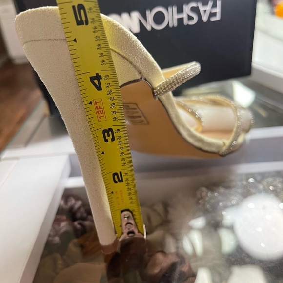 heels with sparkling stones !! 4.5 height - Picture 5 of 5